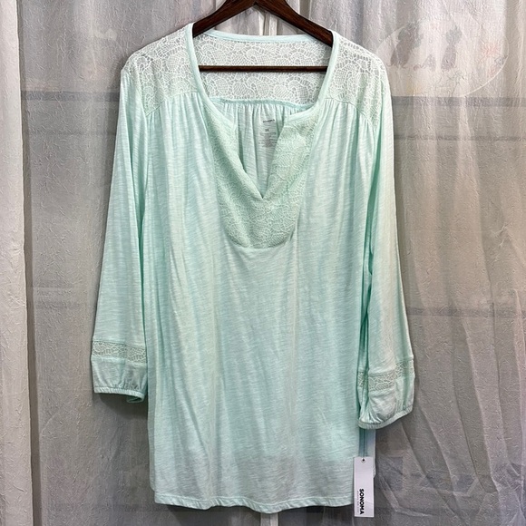 Relaxed Mint Green 3/4 Sleeve Tunic​ - Picture 1 of 5